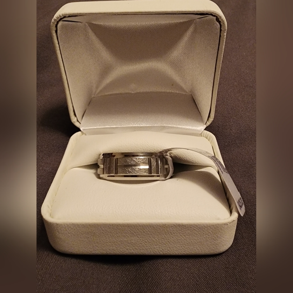 Men's Wedding Band